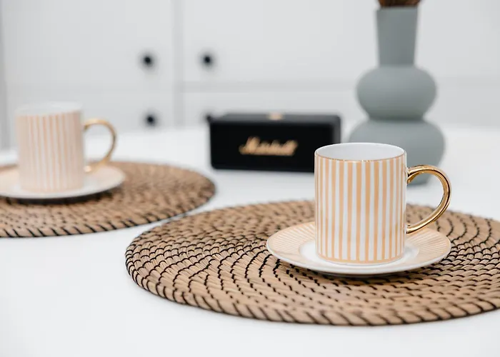 Apartment Modern Near Center & Messe